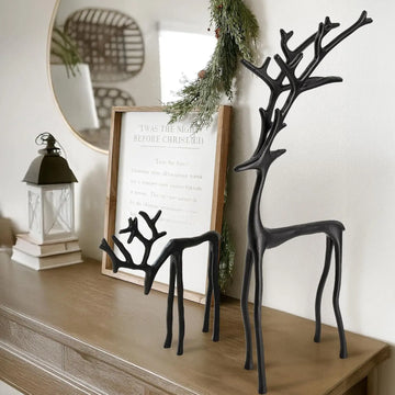 1pc Classic Elegant Black Letter Deer Figurine - Christmas Tree Topper & Year-Round Decor, Durable Plastic Home Gift