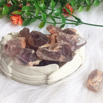 Natural amethyst, silver mountain, crushed stone, quartz carving, restoration, home treatment, decoration