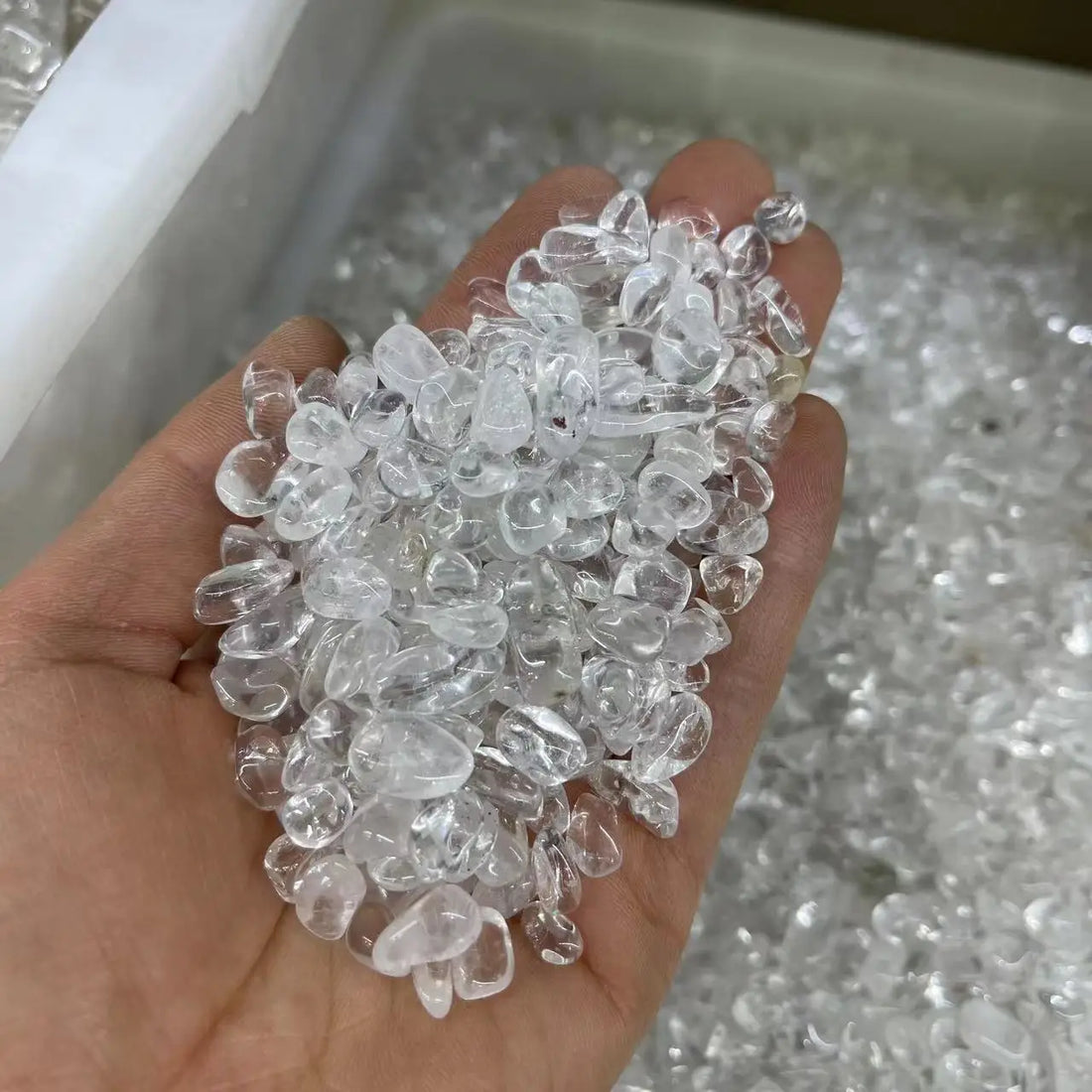 50-1000g Pack Natural Colorful White Crystals Chips Gravel Quartz Reiki Healing Stone Aquarium Home Room Decoration DIY Fengshui