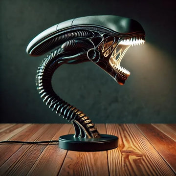 Unique Alien Creature Lamp Stand ，bedroom Home Decoration Lamp， Resin Ornament